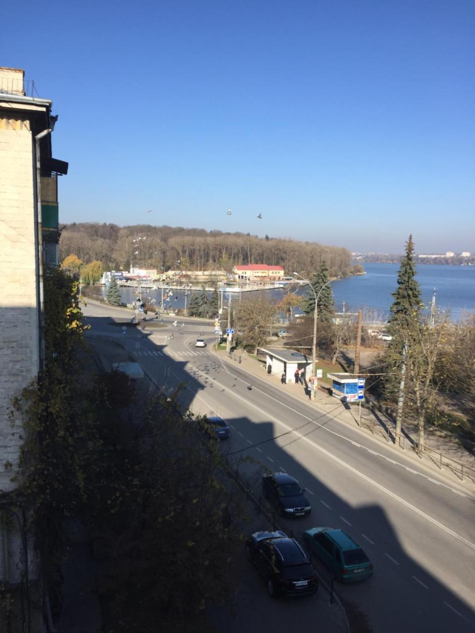 Апартаменты С Видом На Озеро Ternopil Exteriér fotografie